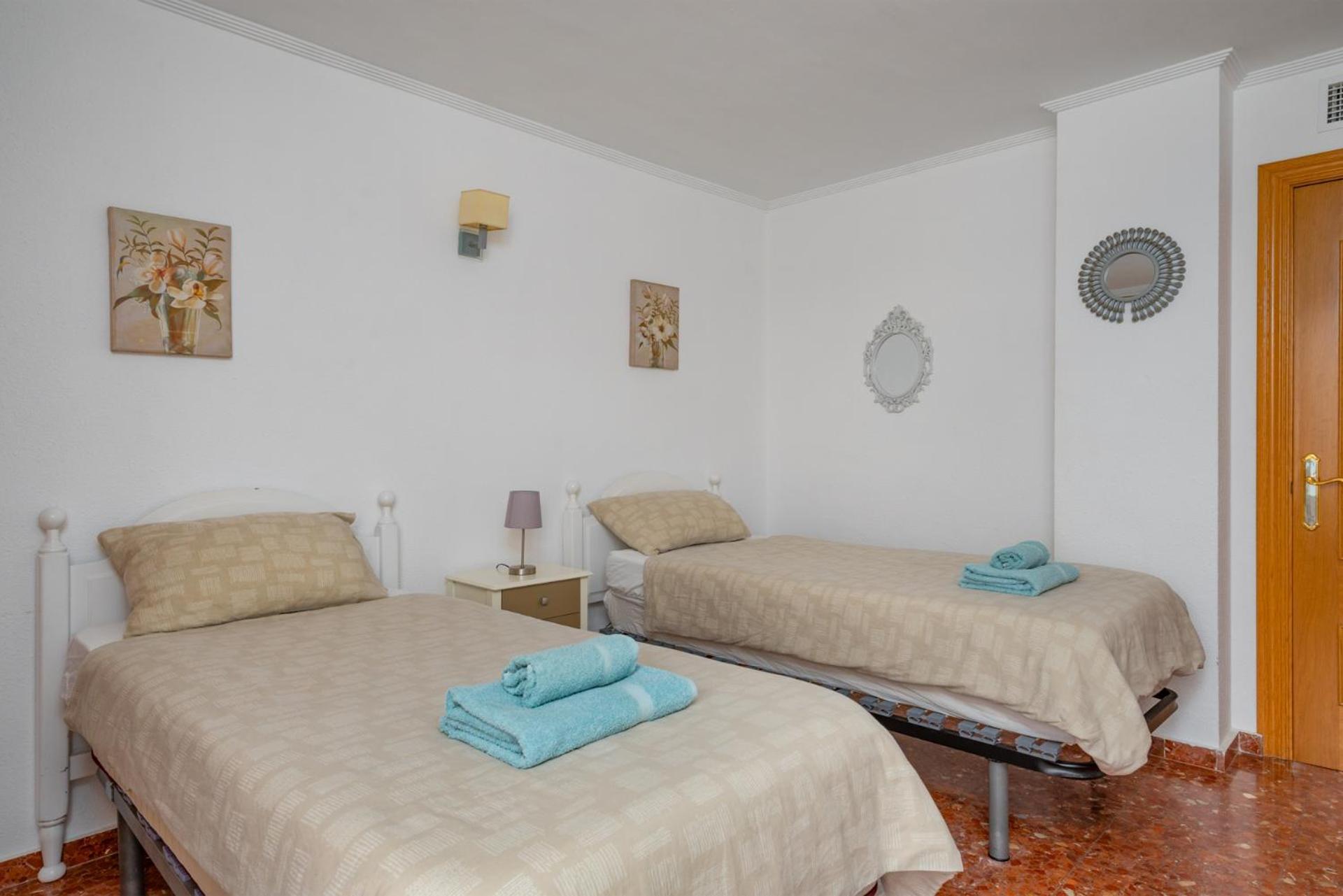 Beachfront, Two Bed- & Bathrooms, Private Parking Fuengirola Exterior foto